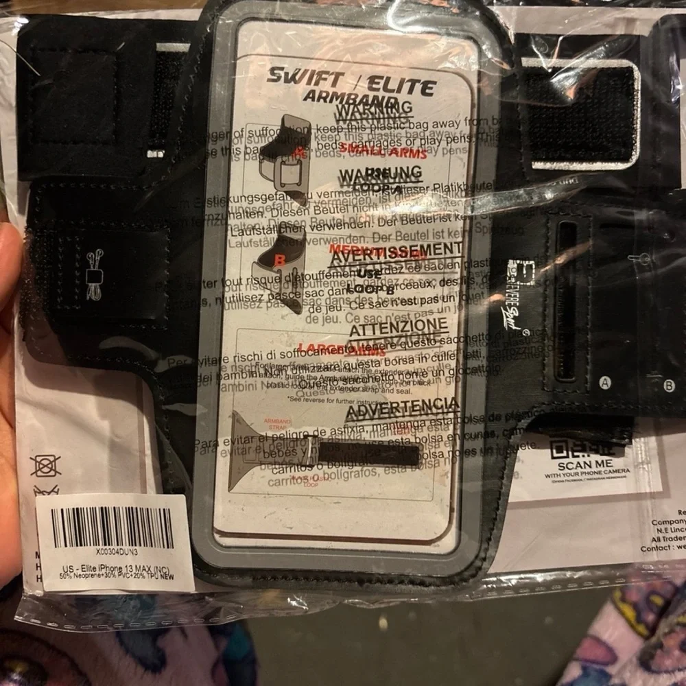Source Unknown Black Arm Band Phone Holster